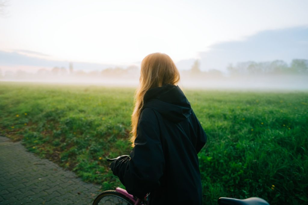 ¿Cómo puede ayudarme la terapia si he crecido en una familia narcisista?